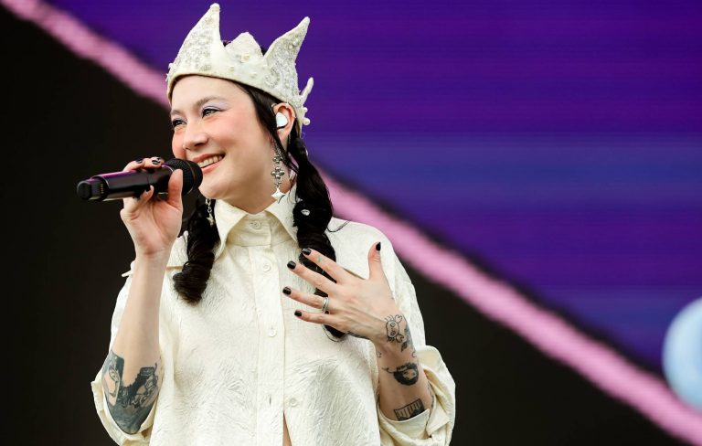 Watch Japanese Breakfast play haunting version of ‘Picture Window’ on ‘Kimmel’