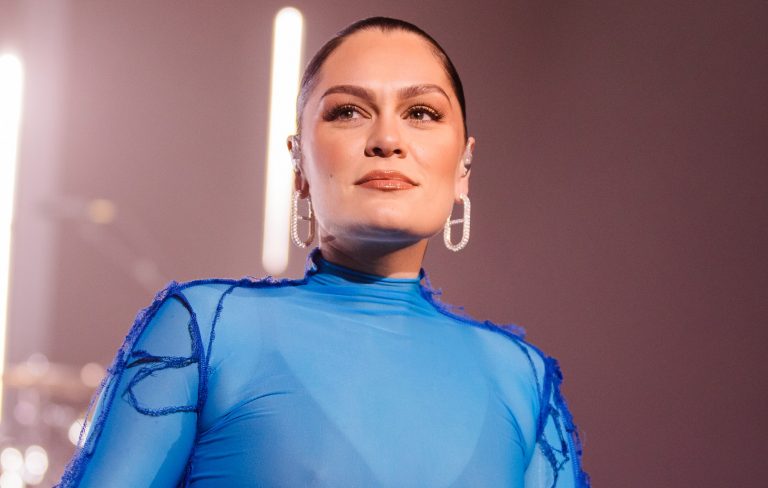 Jessie J announces intimate acoustic London show