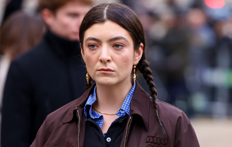 Watch Lorde preview new single ‘What Was That’ at surprise New York pop-up