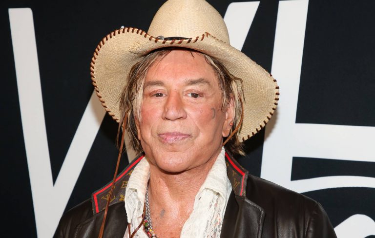 Mickey Rourke is causing “chaos” in the ‘Big Brother’ house