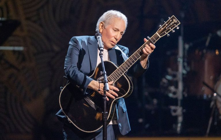 Paul Simon defies odds to return from retirement and hearing loss fears to kick off 2025 North American tour