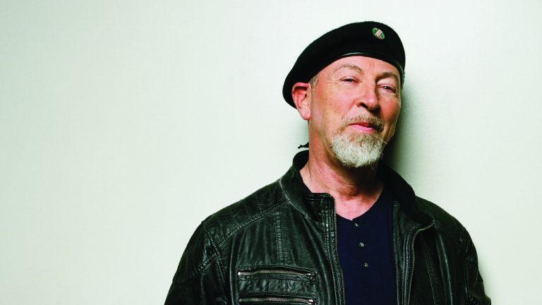 “I thought, ‘This is boring. I play these songs all the time! Where’s the audience to cheer me up?’” Richard Thompson’s battle against barking dogs, overhead planes and leaf blowers to make Acoustic Classics