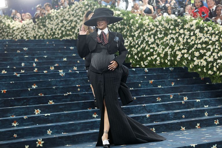 3 Peat: Rihanna & ASAP Rocky Expecting Another Baby