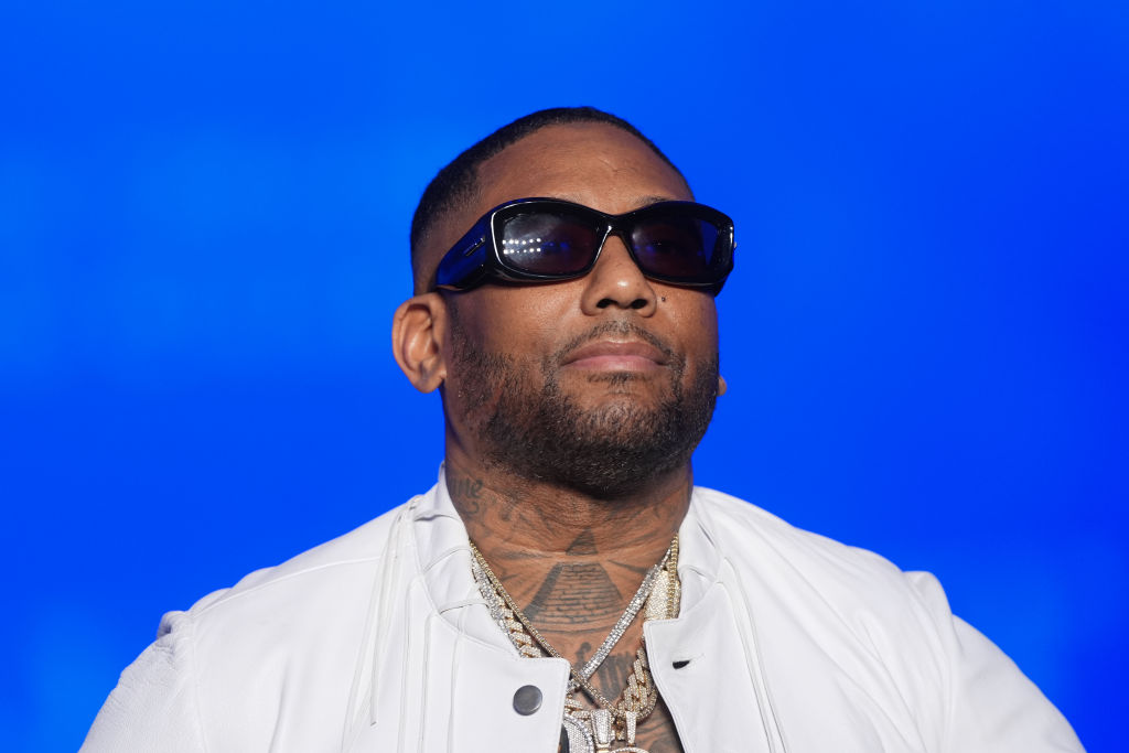 Maino Claps Back: Robber Gets Laced Up In Brooklyn Sneaker Heist