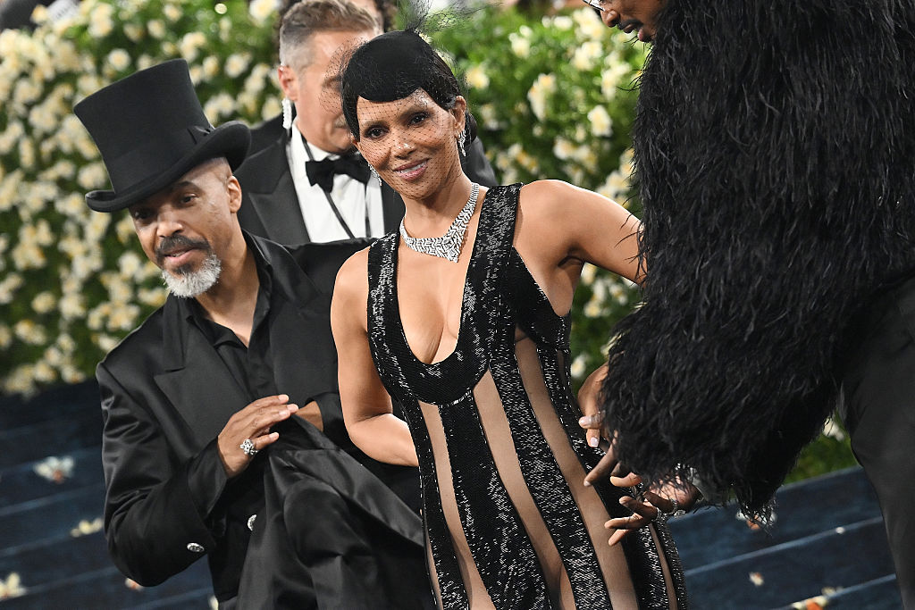 Halle Berry Reveals Her Mother’s Day Ended With Sex In Clever Plug For Intimacy Gel, Social Media Thinks Van Hunt Is One Lucky Guy