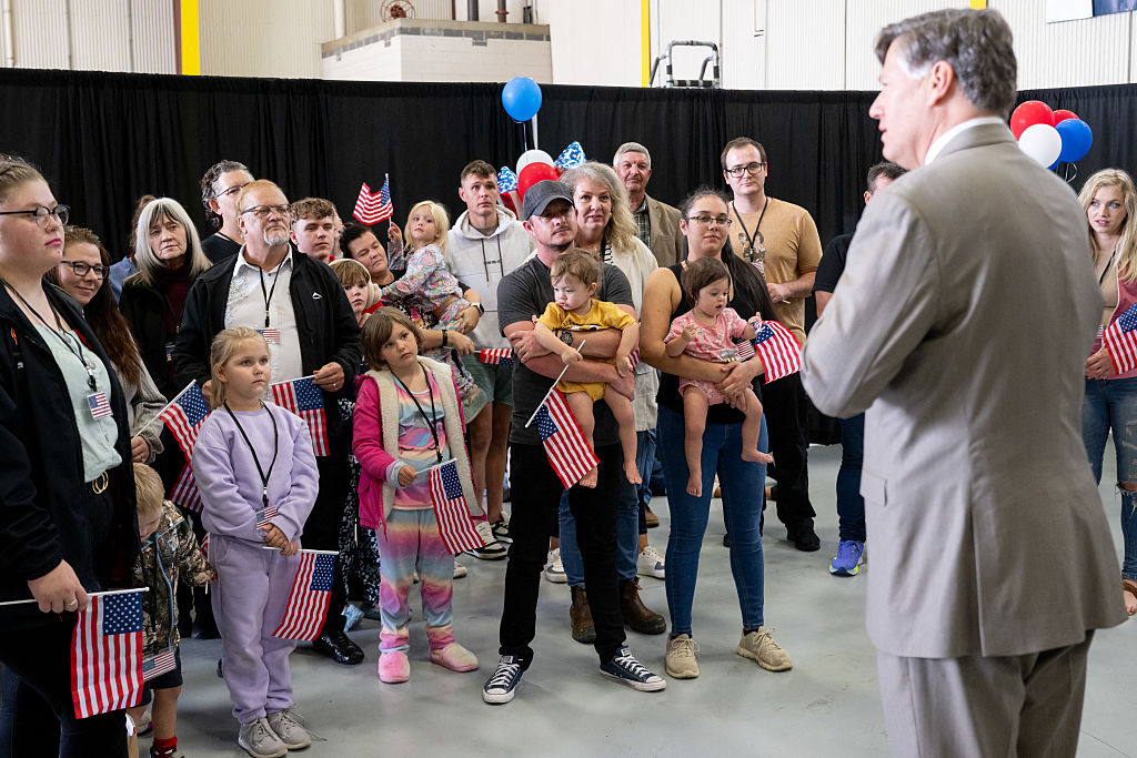 White Supremacy Advocate Trump Falsely Claims Afrikaners Victims Of “Genocide”