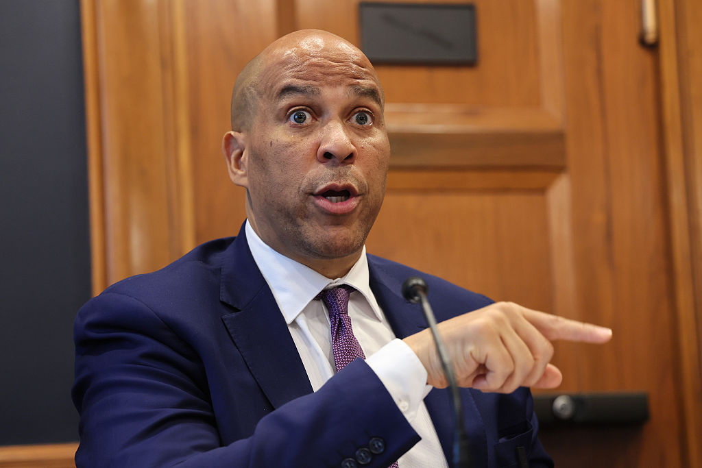 Social Media Drags Sen. Cory Booker For Being Only Democrat To Vote ‘Yes’ On Charles Kushner