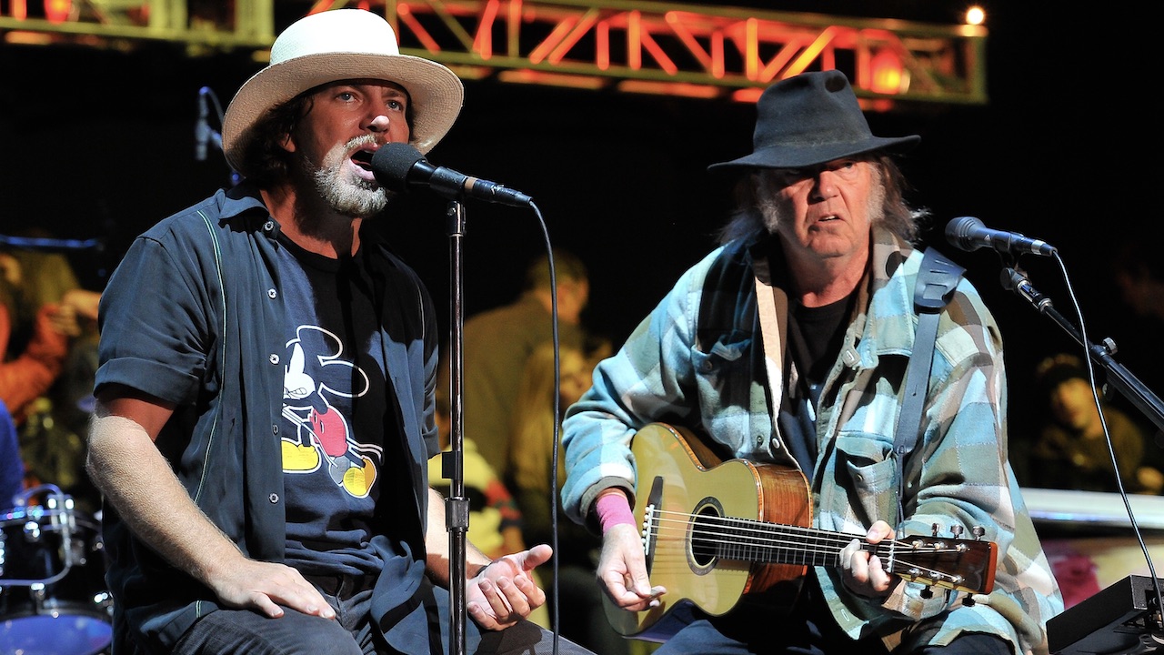 “Stop thinking about what rockers are saying. Think about saving America from the mess you made.” Neil Young and Pearl Jam call out Donald Trump, salute Bruce Springsteen