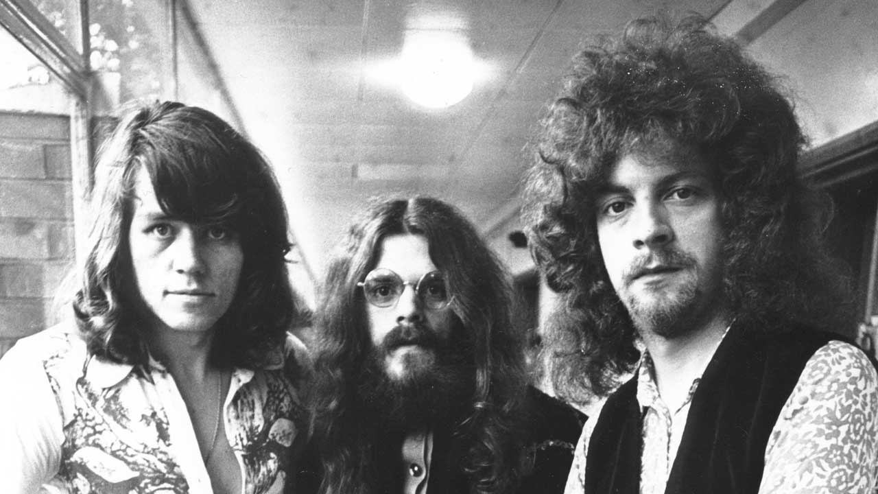 “For all the madcap genius of Roy Wood and Jeff Lynne, Bev Bevan sounds like the star of the show”: The Move’s Looking On signposts better things further down the road