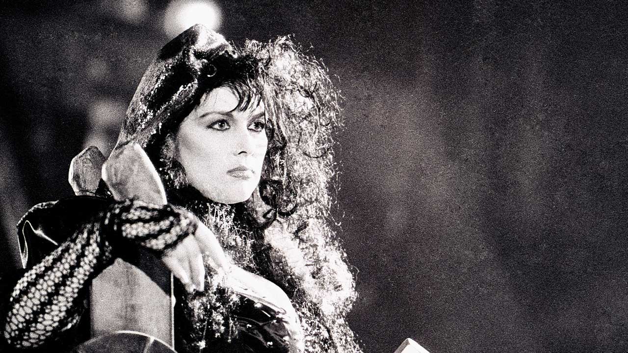 “It obviously didn’t work!”: Ann Wilson says Paula Abdul was hired to teach Heart choreographed dance moves “like Prince and the Revolution”