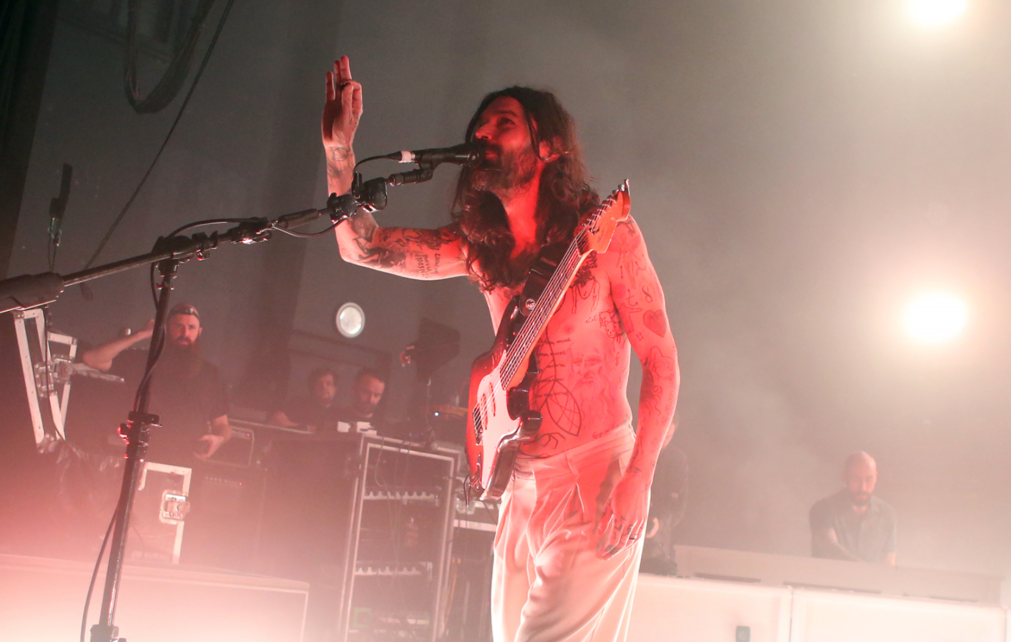 Watch Biffy Clyro debut two new songs at secret, intimate Glasgow gig
