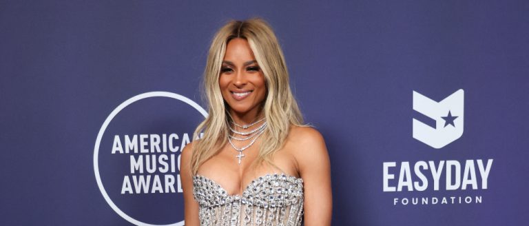 Here Are The Best Red Carpet Looks From The 2025 American Music Awards