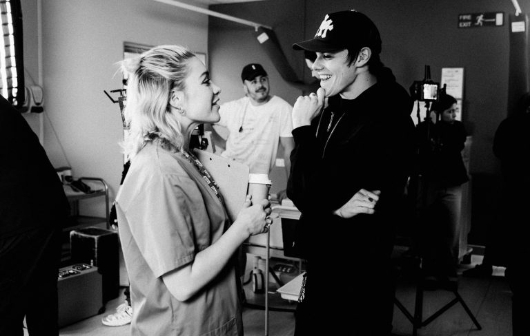 Watch Yungblud and Florence Pugh serve pints to fans in a central London pub