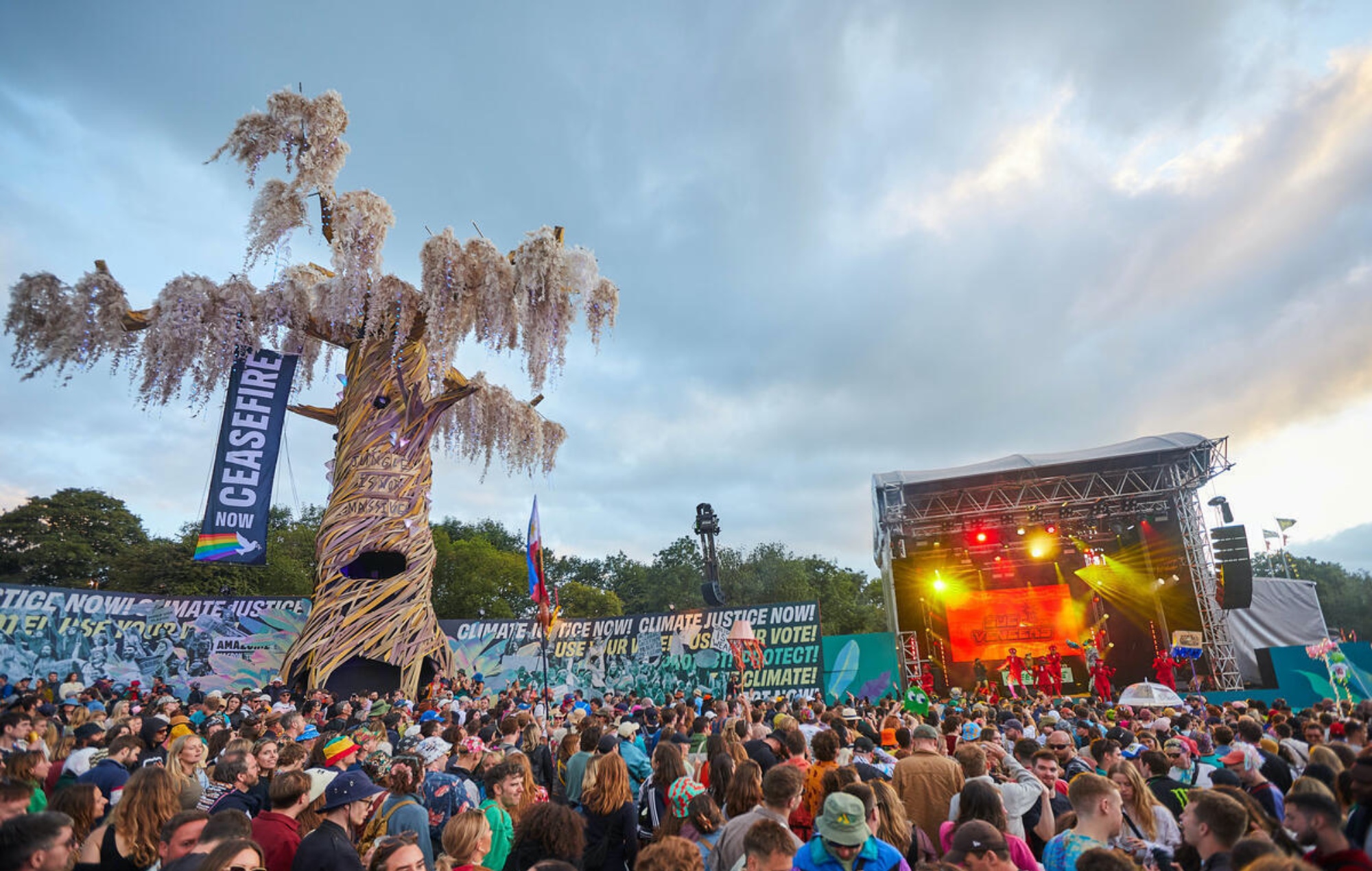 Glastonbury 2025: Pete Doherty, Divorce, Lynks and more revealed for Greenpeace line-up