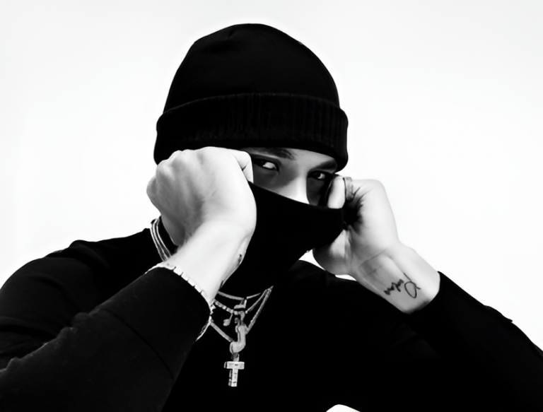 Just Listen Takes Over 2025 With the Release of His New Single “Balenciaga Light Bag”