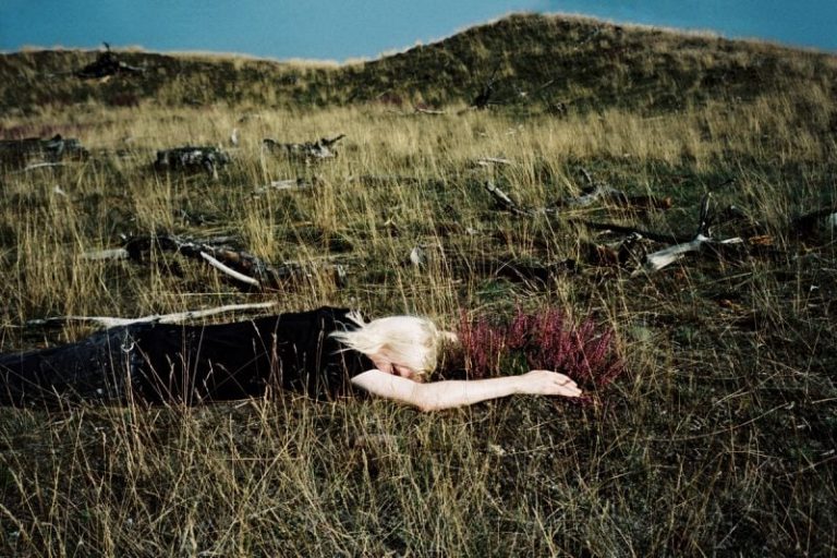 Dutch Artist Raf Duran Unveils Video for Hazy Synthpop Daydream “Undecided’