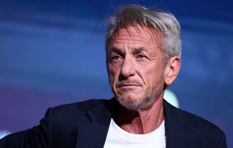 Sean Penn says Donald Trump “might try to destroy the world”