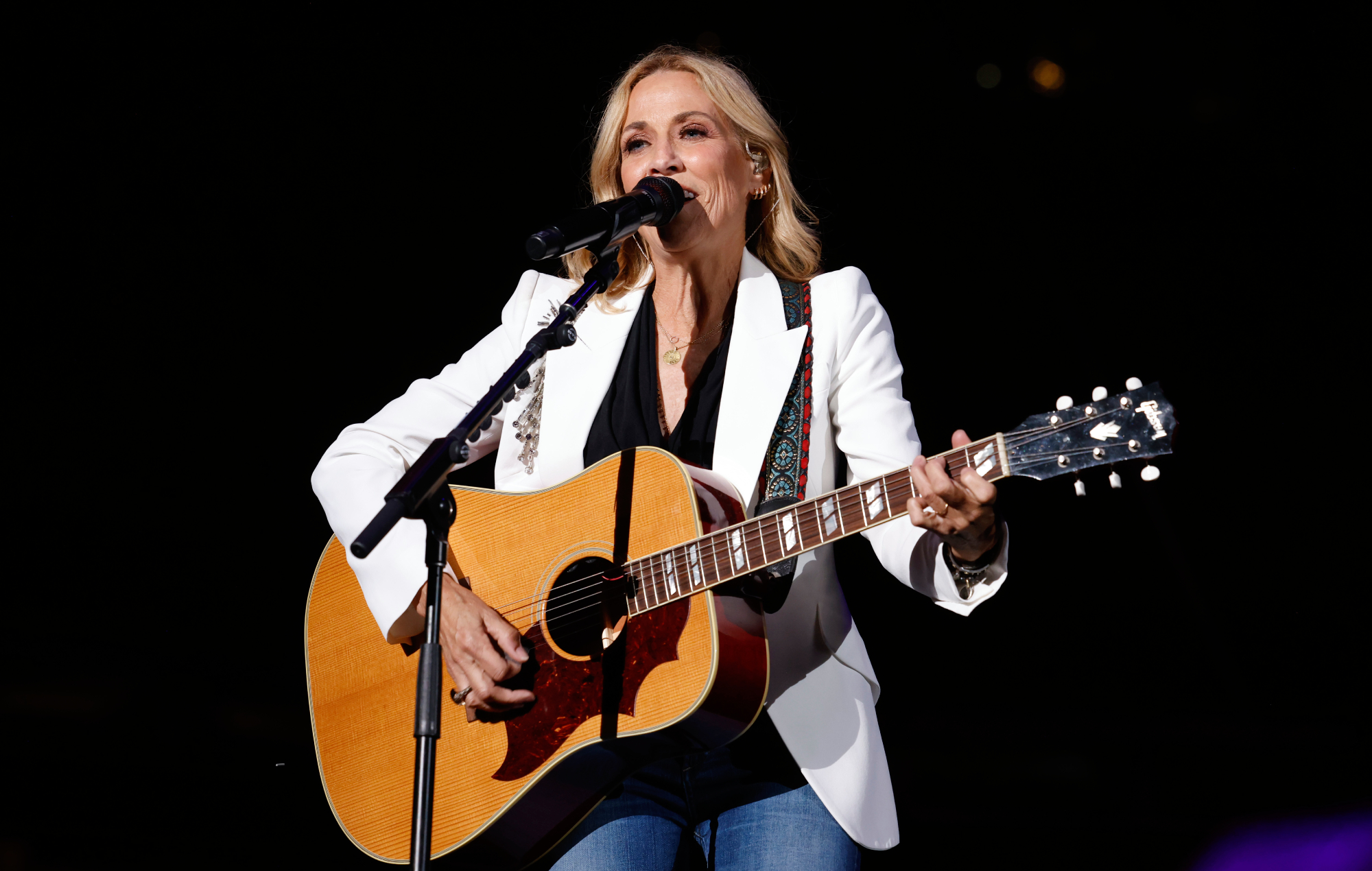 Sheryl Crow says armed intruder invaded her home after she sold her Tesla