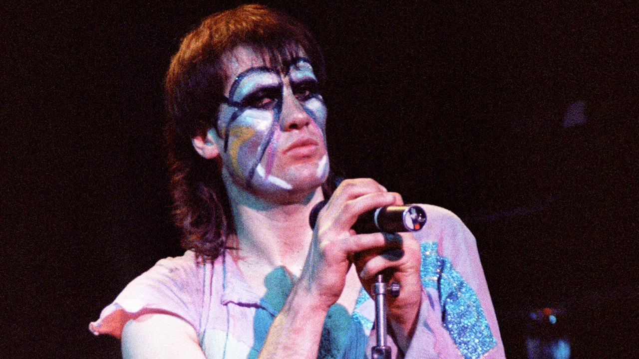 “Dismissed as bland, complacent and of the establishment, it was now outsider music. If you wanted to be a true rebel, you came out as a prog fan”: Five essential neo-prog albums of the 80s