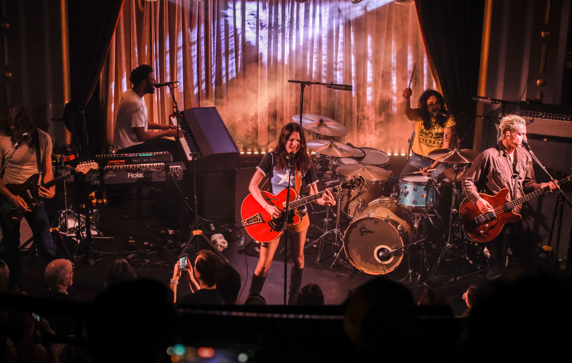 Watch Wolf Alice debut new songs ‘Bloom Baby Bloom’ and ‘Thorns’ in Kilkenny