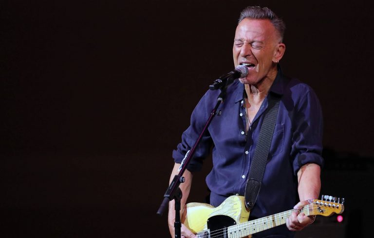 Bruce Springsteen hits out at Donald Trump during Manchester show: “Raise your voices against authoritarianism”