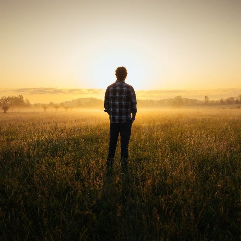 Dierks Bentley Shares ‘Standing In The Sun’ Ahead Of New Album