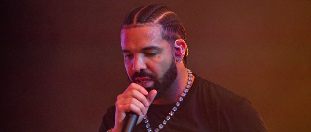 Drake Lost A Huge Bet On The Toronto Maple Leafs And Jokingly Blamed The ‘Bieber Curse’