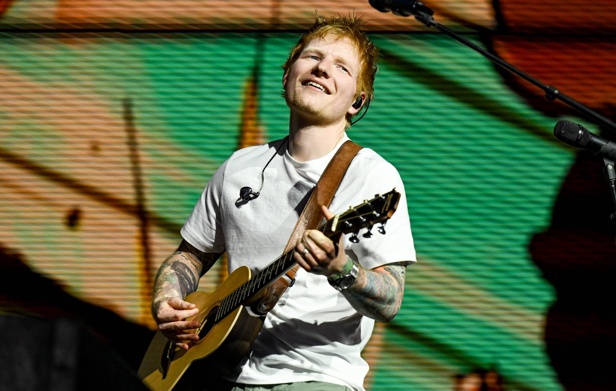 Watch Ed Sheeran play impromptu show in Sheffield city centre