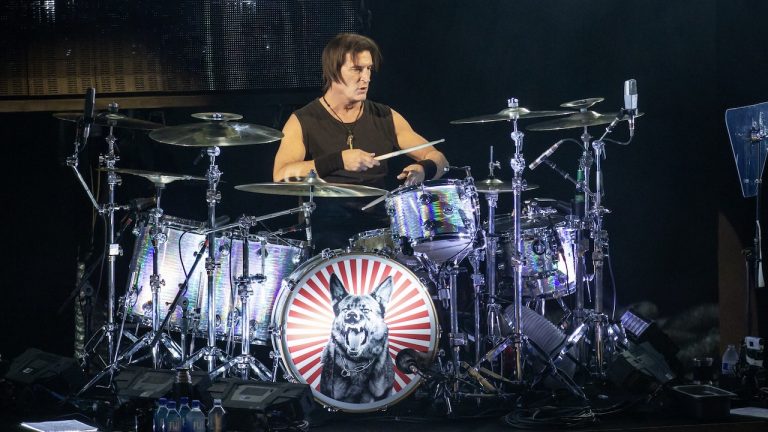 “I’m going to live.” Alice In Chains’ Sean Kinney shares health update with fans after show cancellations, joking “The bad news is that I’m going to be fine”