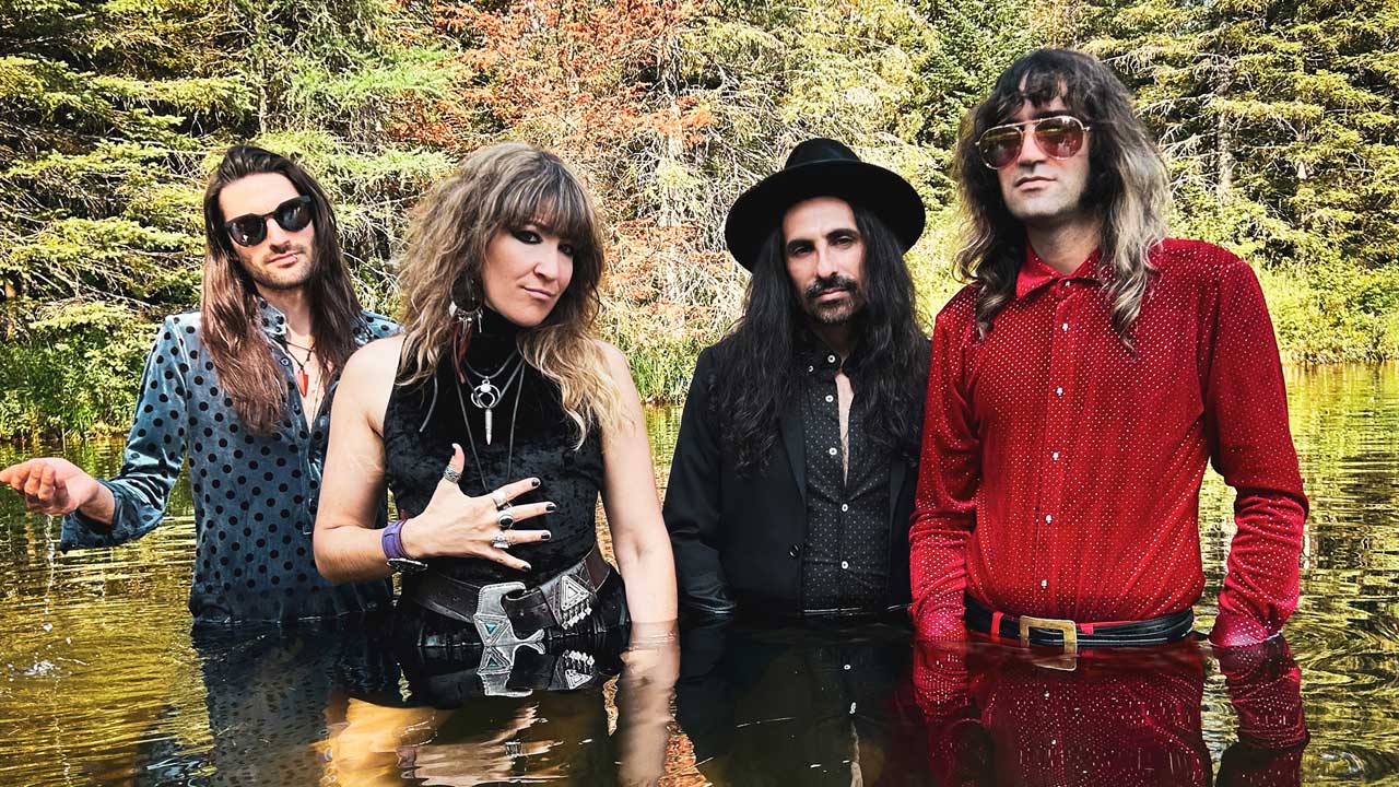 “Driving in the middle of the night in North Ontario, someone flags us down. At that same moment, I smell smoke”: Six things you didn’t know about The Damn Truth