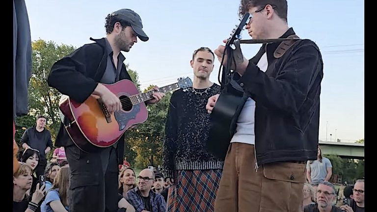 “It’s not a political statement, it is a human reaction to a horrific and unimaginable situation.” Watch The Murder Capital perform a free acoustic gig in a Cologne park after two German gigs are cancelled over Palestinian flag display