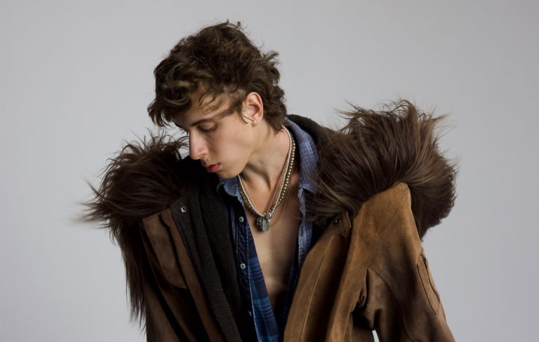 With his gloriously distorted pop earworms, Nate Sib shoots for greatness