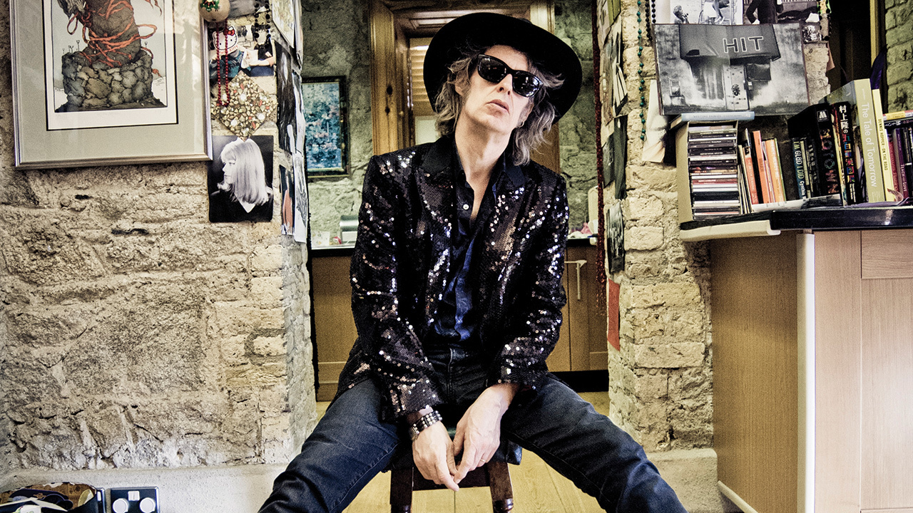 “I love change. That’s what one should do with music. But I know it’s cost me a lot of fans… the music business rewards repetition”: Pink Floyd, King Crimson and Blue Öyster Cult DNA lies within Mike Scott and the Waterboys