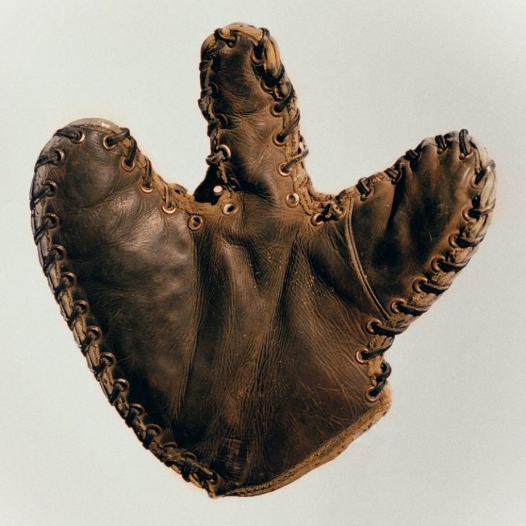 Safe Mind Drops Video for Buoyant Synth-Pop Track “Walking On Air” — Debut Album “Cutting the Stone” Announced