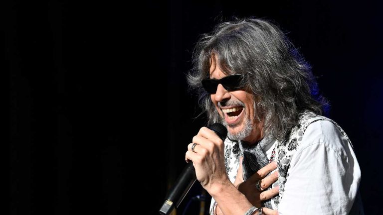 “It’s time to pass the mic”: Foreigner singer Kelly Hansen announces he’s leaving the band – new frontman confirmed