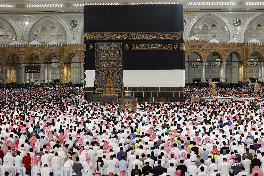 Over 250,000 People Blocked from Mecca For Hajj Without Permits