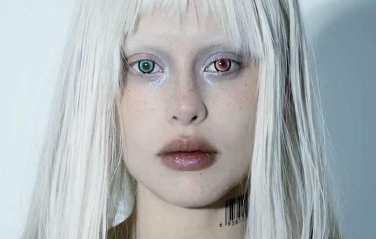 Alissic tells us about motherhood and the “spiritual moments and heartbreaks” of debut EP ‘ARC 01: MAIDEN’