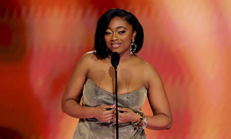 Samara Joy Receives Award At 2025 Montreal Jazz Festival