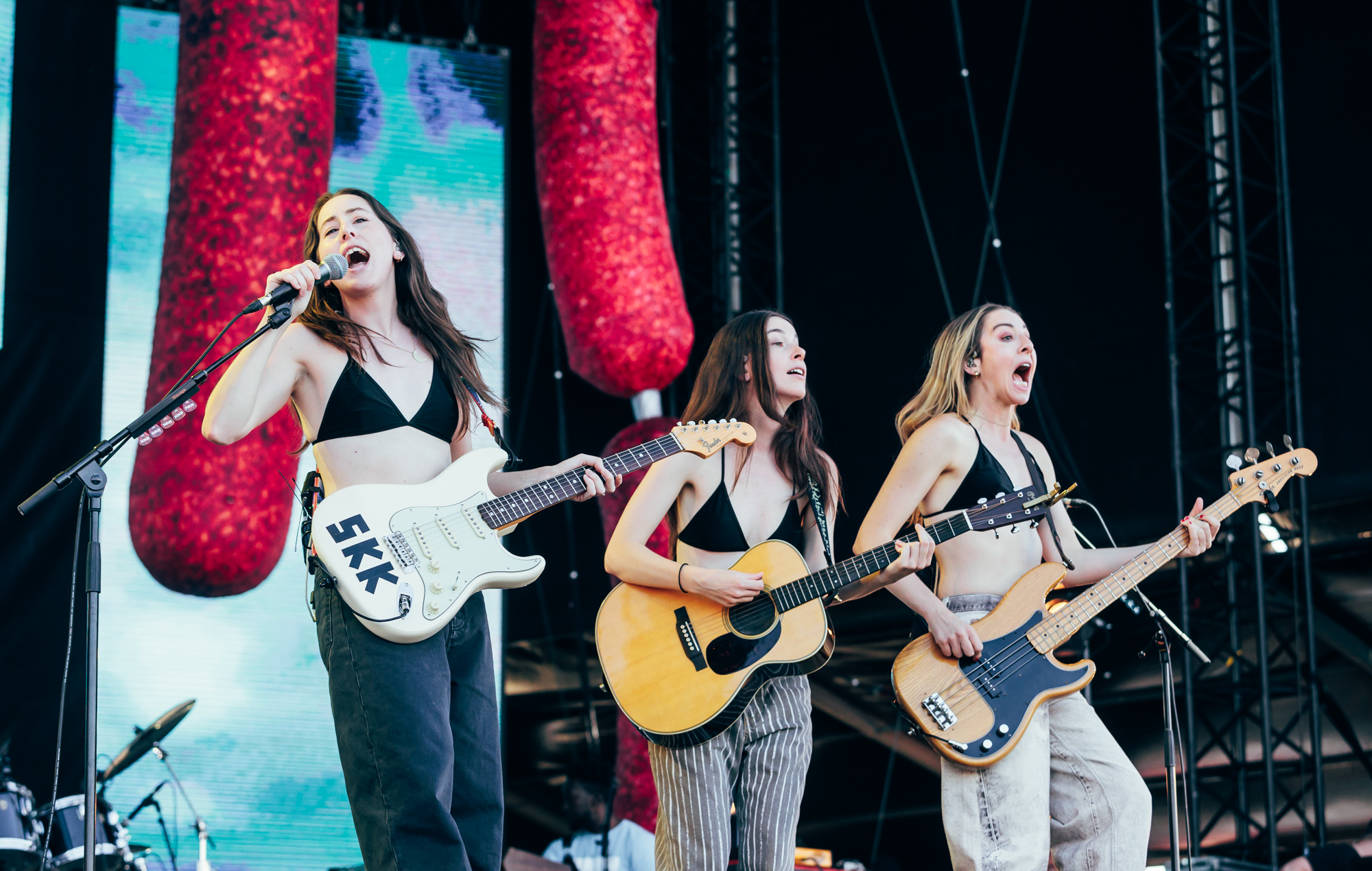 HAIM share update on long-rumoured Stevie Nicks collab: “She is the greatest human being on this planet”