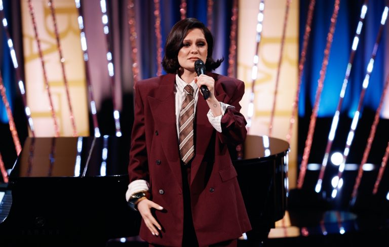 Jessie J diagnosed with early breast cancer: “I am going to disappear for a bit”