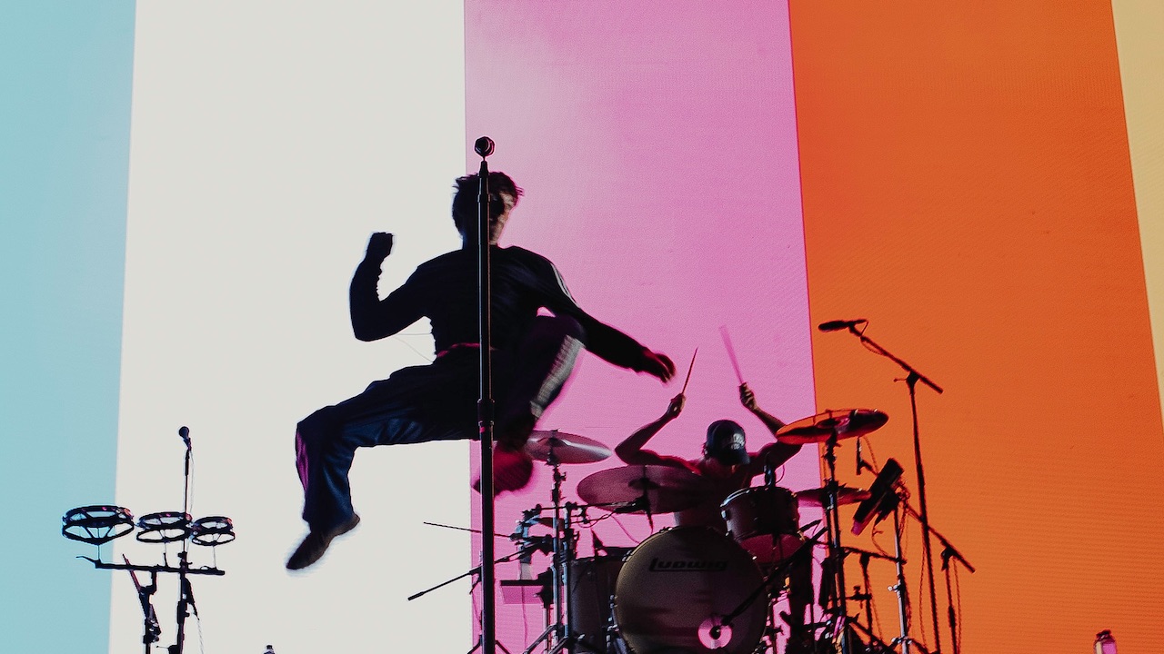 “This is so beautiful.” Turnstile fly high in the summer rain with superb headline performance at Outbreak London