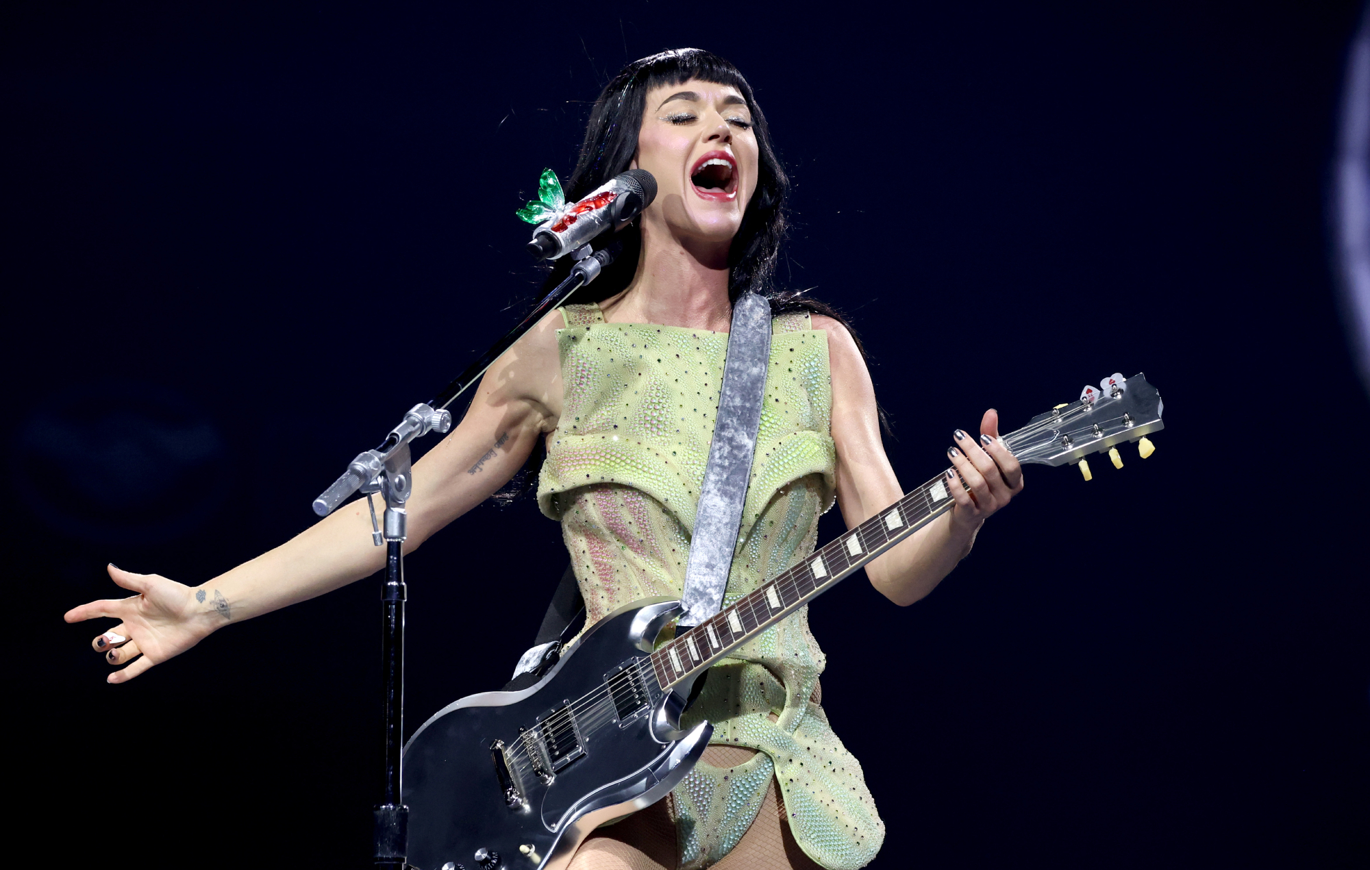 Watch Katy Perry crash a Katy Perry-themed club night in Australia