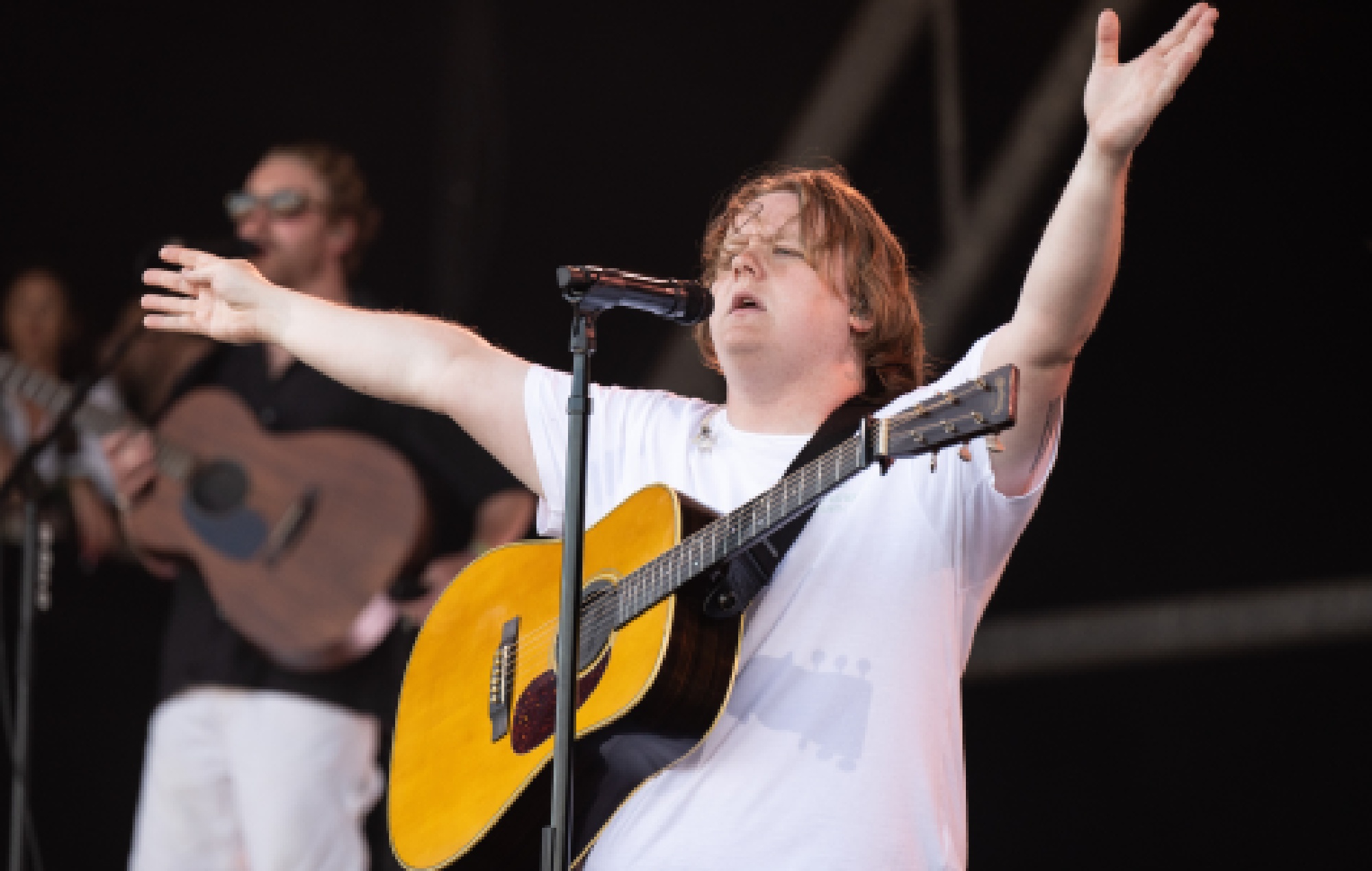 Fans think they’ve cracked the code of Lewis Capaldi playing secret Glastonbury 2025 set with new single ‘Survive’ incoming