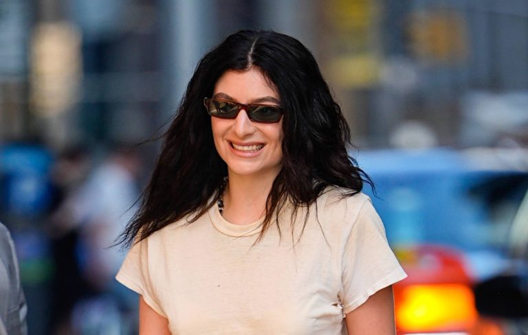 Lorde used MDMA therapy to cure her stage fright