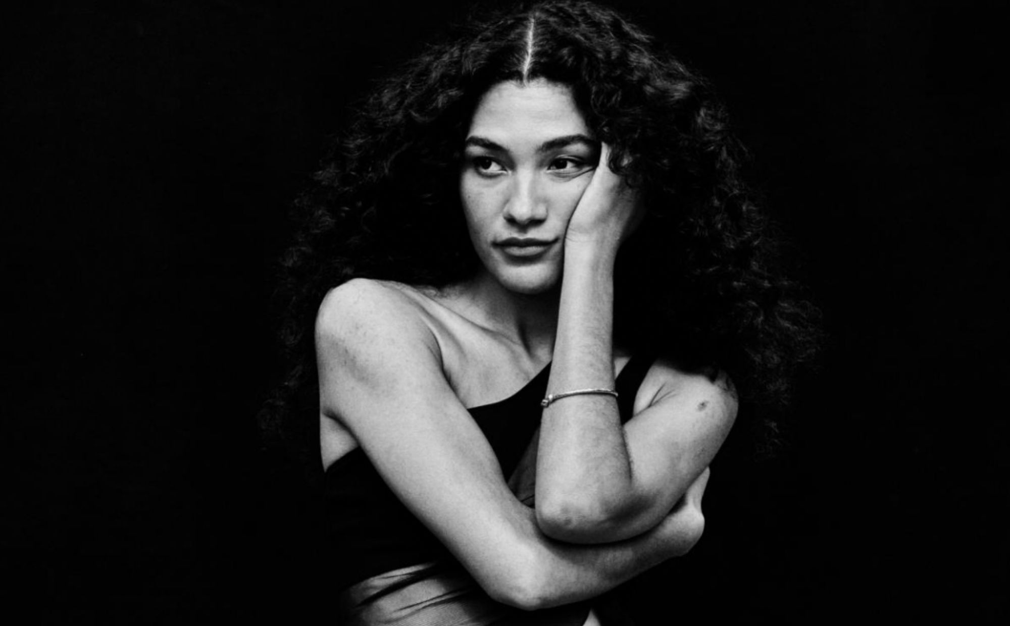 Olivia Dean announces new album titled ‘The Art Of Loving’