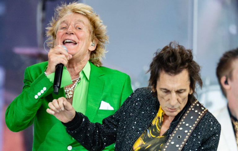 Rod Stewart live at Glastonbury 2025: Vegas showmanship adds razzle dazzle to legends slot