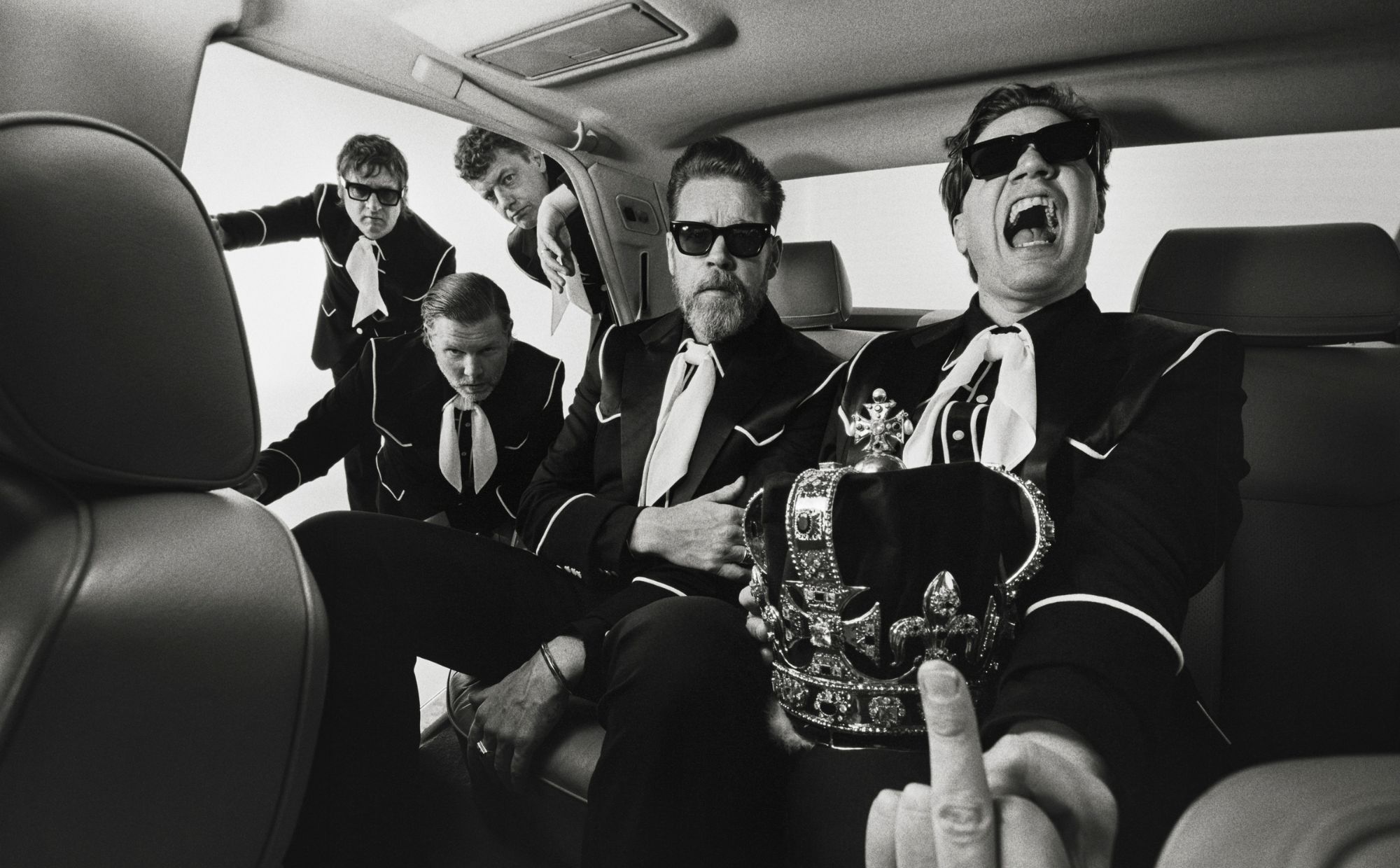 Watch The Hives’ pop-art video for explosive new single ‘Paint A Picture’