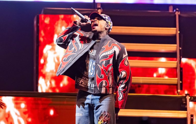Chris Brown kicks off UK tour after arrest: “Thank you to the jail – it was really nice” 