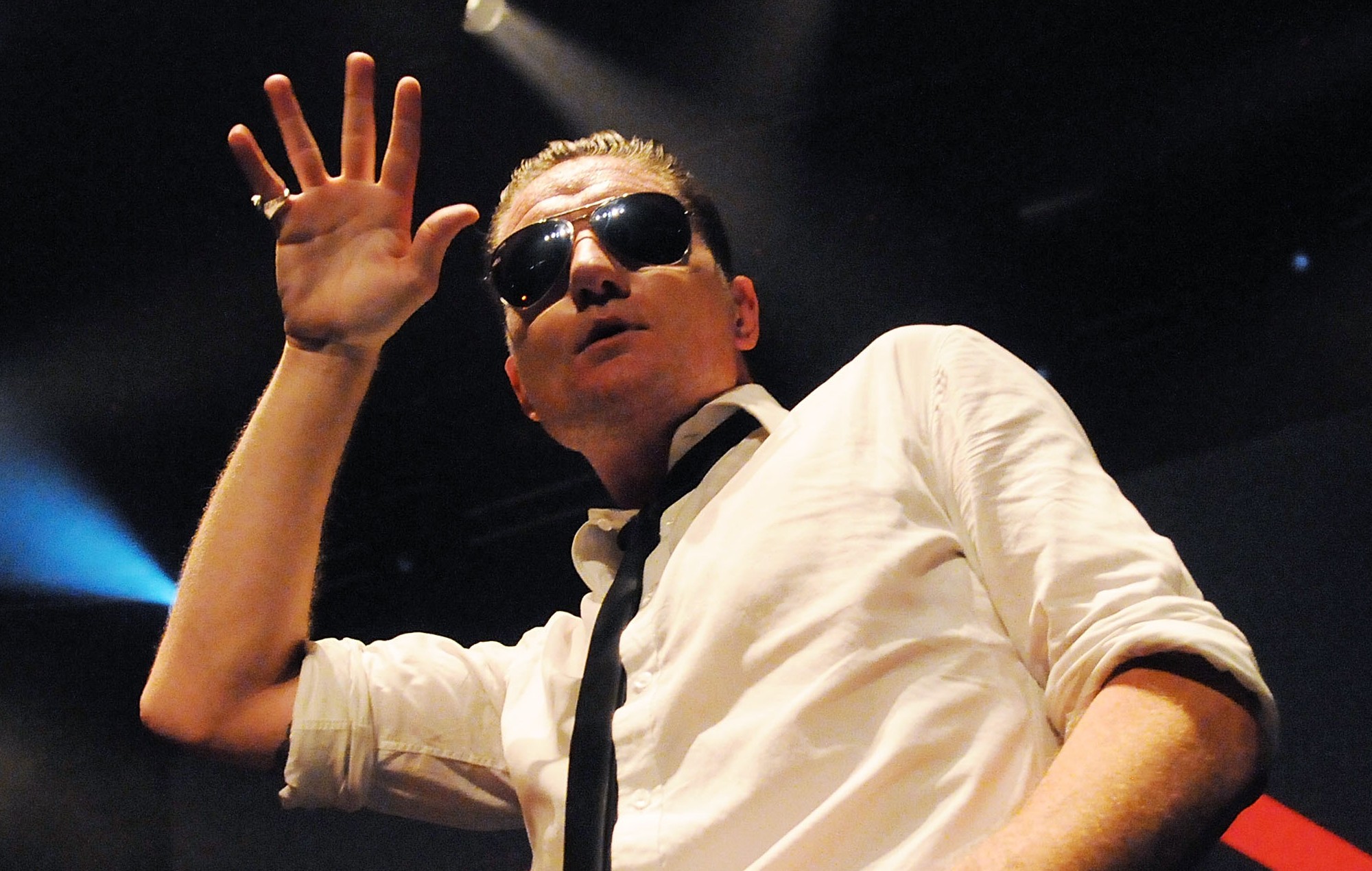 Nitzer Ebb confirm 2025 tour will proceed as planned following frontman Douglas McCarthy’s death