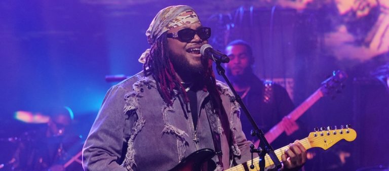 Leon Thomas Is Off The Leash For His 2025 ‘Mutts Don’t Heel’ Tour Dates